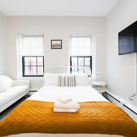 Modern Bright Back Bay Studio